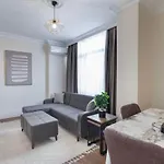 Modern Space Walking Distance From Taksim Sq