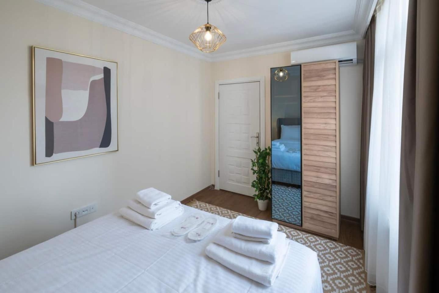 Daire Modern Space Walking Distance From Taksim Sq *